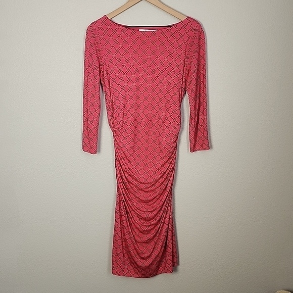 Boden Dresses & Skirts - Boden Boatneck Printed Ruched Midi Dress